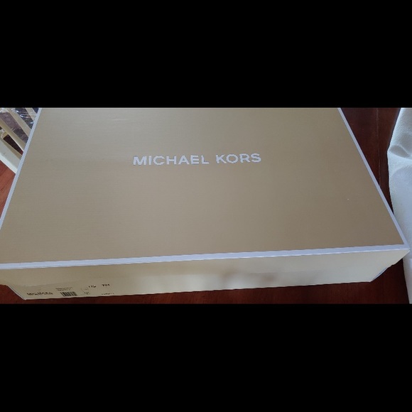 Michael kors boots - Picture 4 of 5